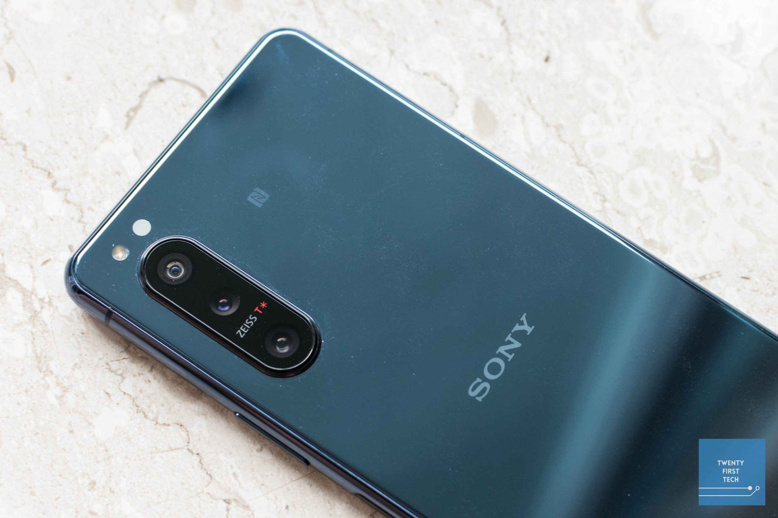 Sony Xperia 5 II Review The Ultimate Throwback Phone Twenty First Tech