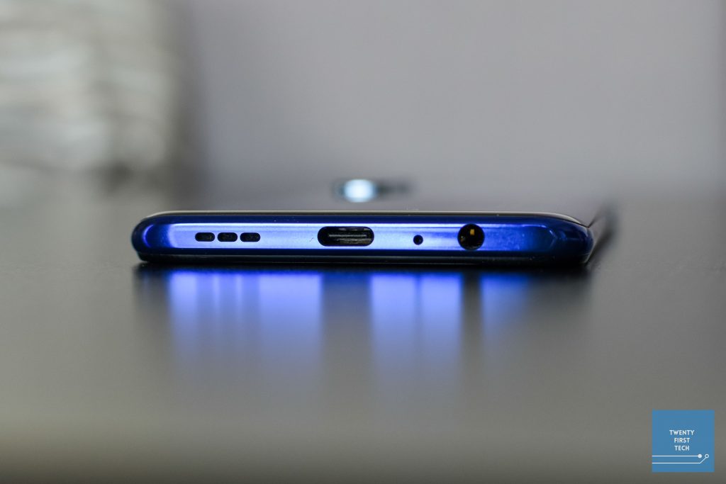 OPPO Reno3 Pro bottom